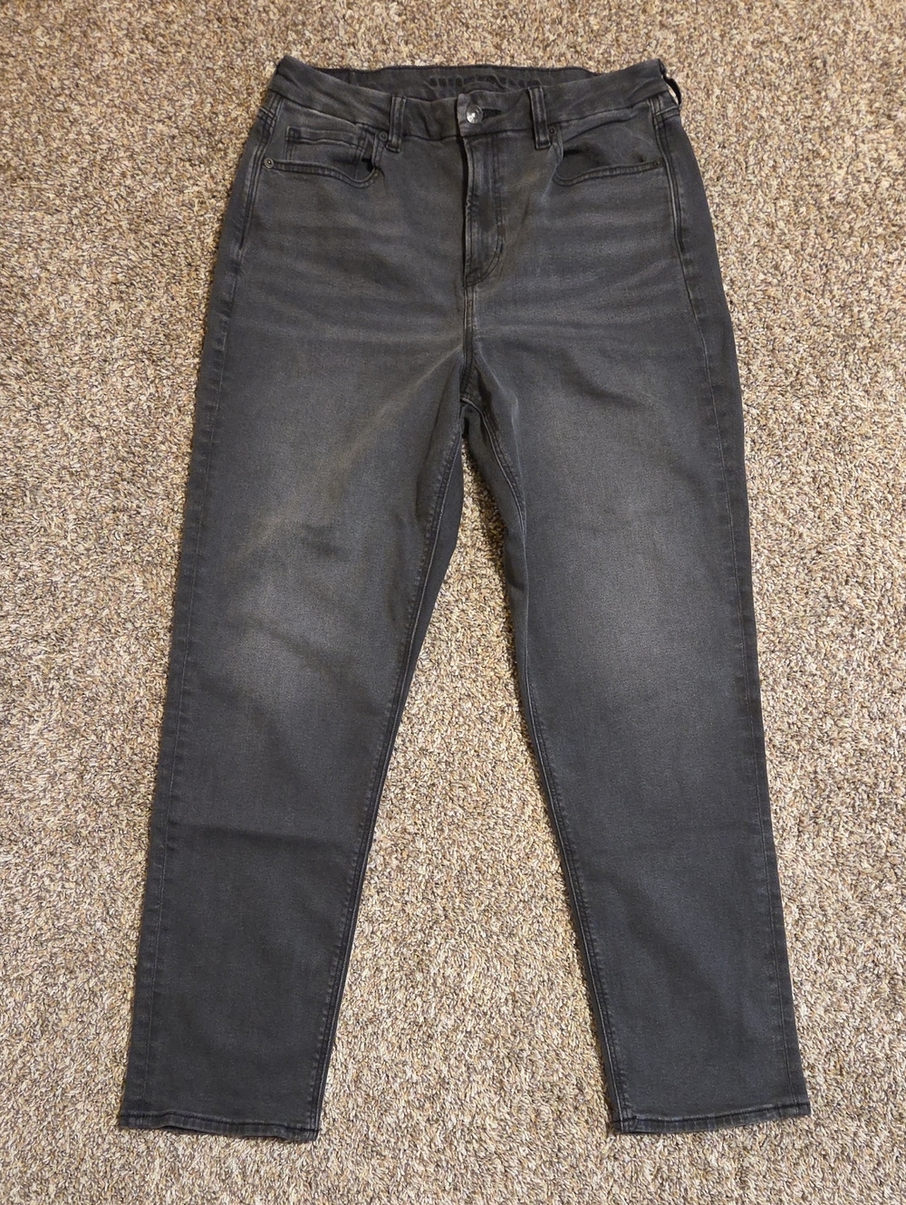AMERICAN EAGLE Curvy Mom Jean - size 10